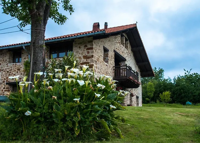 Apartamentos Rurales Larrago