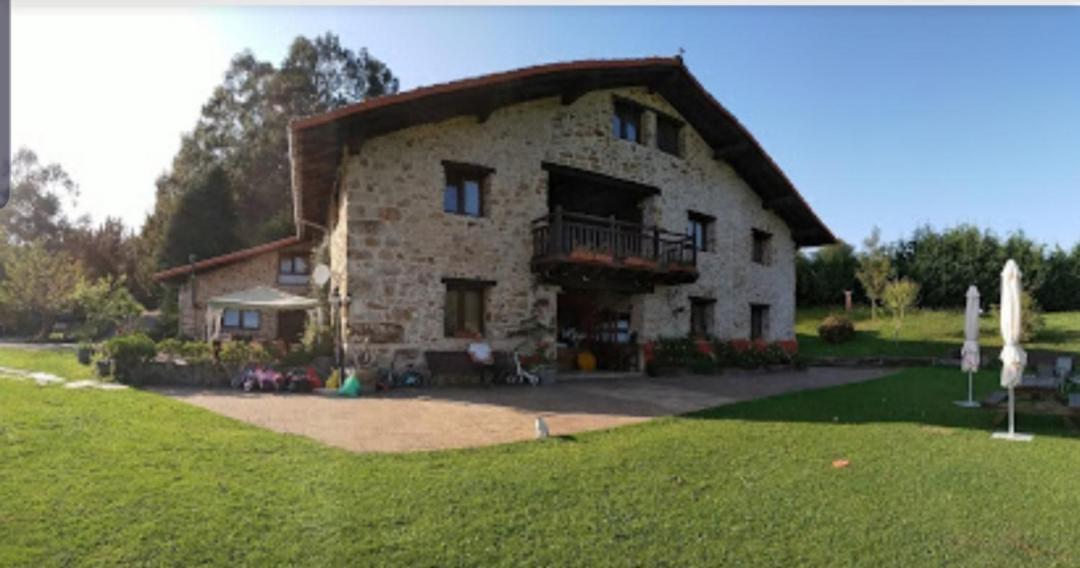 Apartment Rurales Larrago *